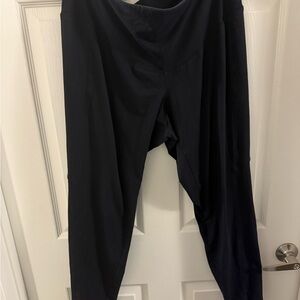 Livi Active Black Leggings 18/20